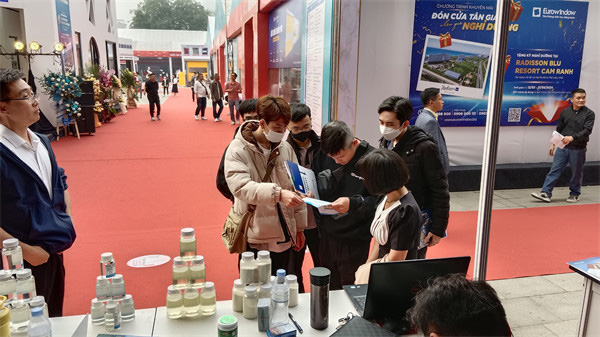 聚羧酸系高性能减水剂 聚羧酸系高性能减水剂